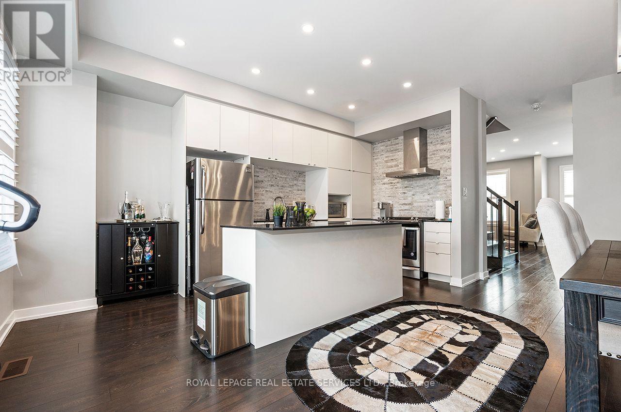 












3041 ERNEST APPELBE BOULEVARD

,
Oakville,




Ontario
L6H0N8

