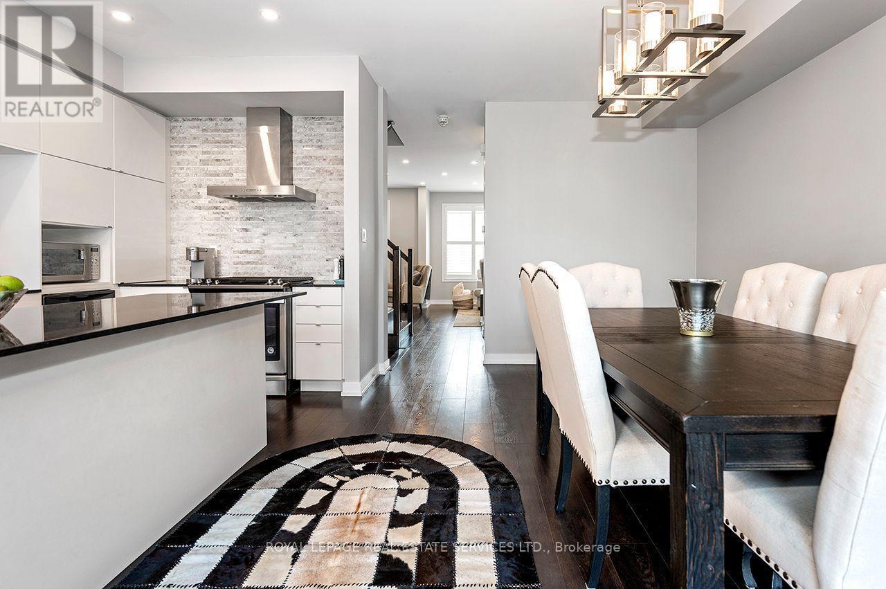 












3041 ERNEST APPELBE BOULEVARD

,
Oakville,




Ontario
L6H0N8

