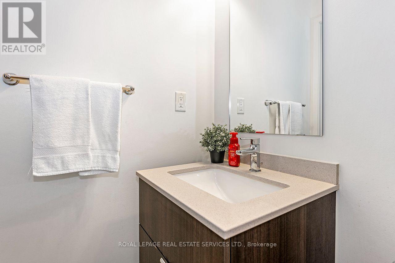 












3041 ERNEST APPELBE BOULEVARD

,
Oakville,




Ontario
L6H0N8

