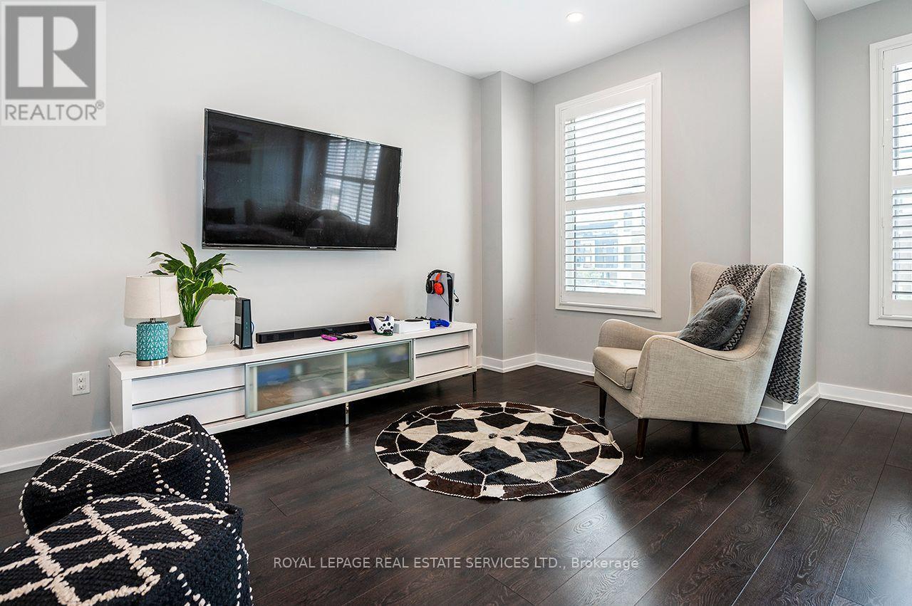 












3041 ERNEST APPELBE BOULEVARD

,
Oakville,




Ontario
L6H0N8

