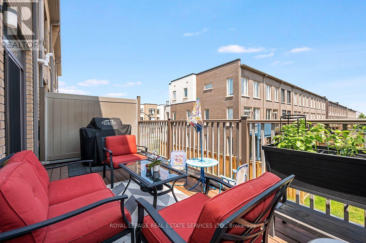 












3041 ERNEST APPELBE BOULEVARD

,
Oakville,




Ontario
L6H0N8

