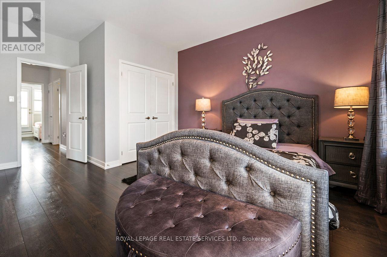












3041 ERNEST APPELBE BOULEVARD

,
Oakville,




Ontario
L6H0N8

