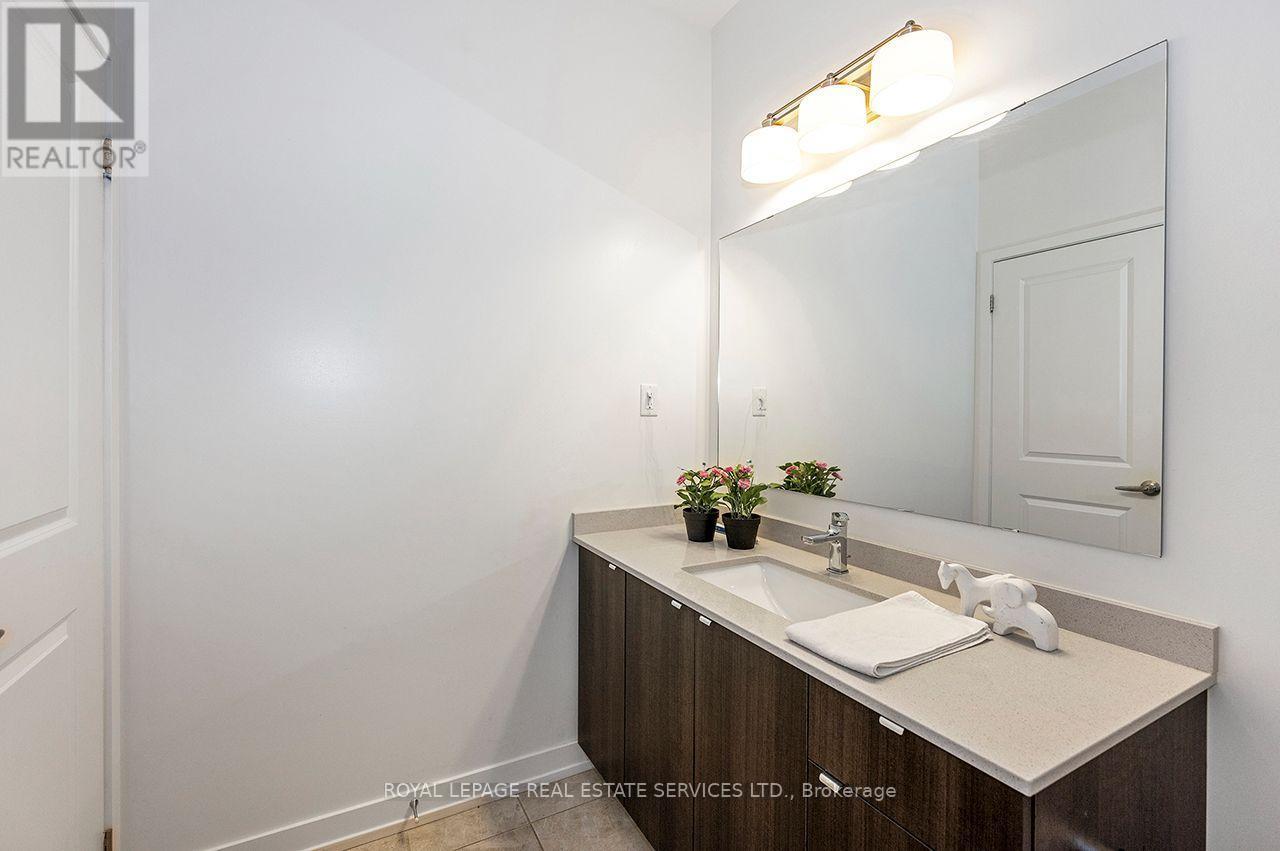 












3041 ERNEST APPELBE BOULEVARD

,
Oakville,




Ontario
L6H0N8

