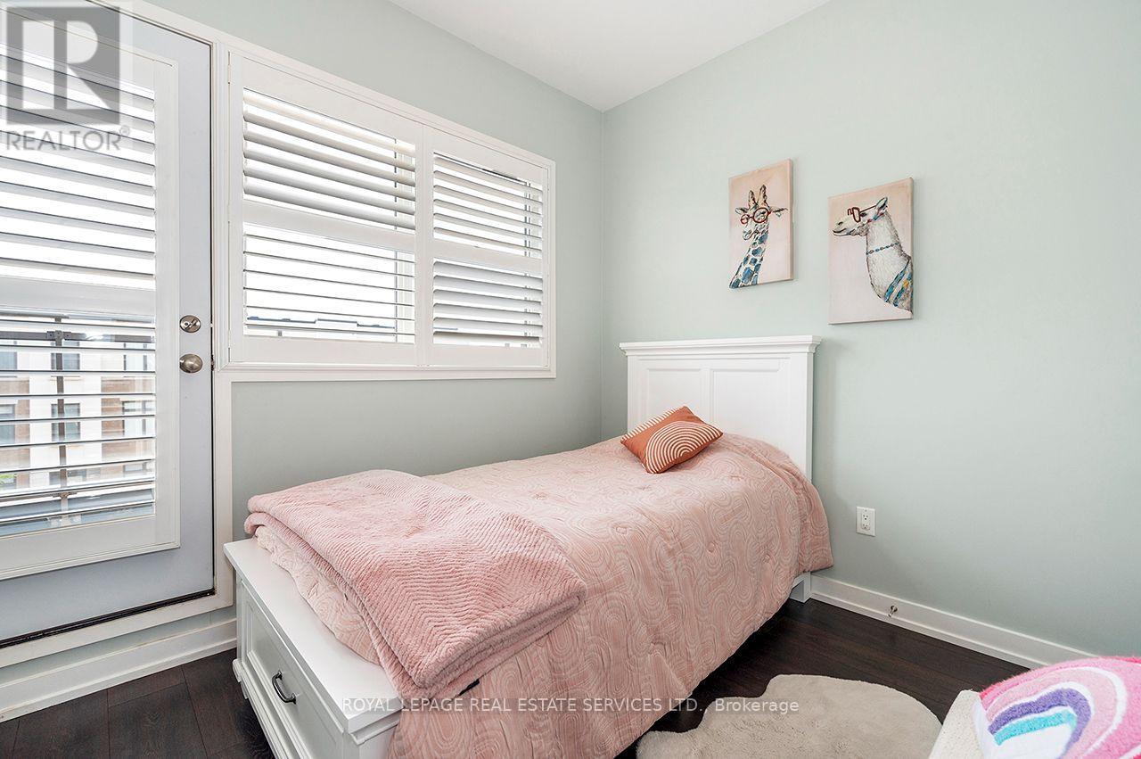 












3041 ERNEST APPELBE BOULEVARD

,
Oakville,




Ontario
L6H0N8

