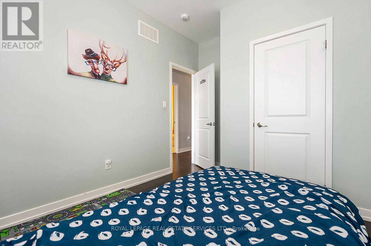 












3041 ERNEST APPELBE BOULEVARD

,
Oakville,




Ontario
L6H0N8

