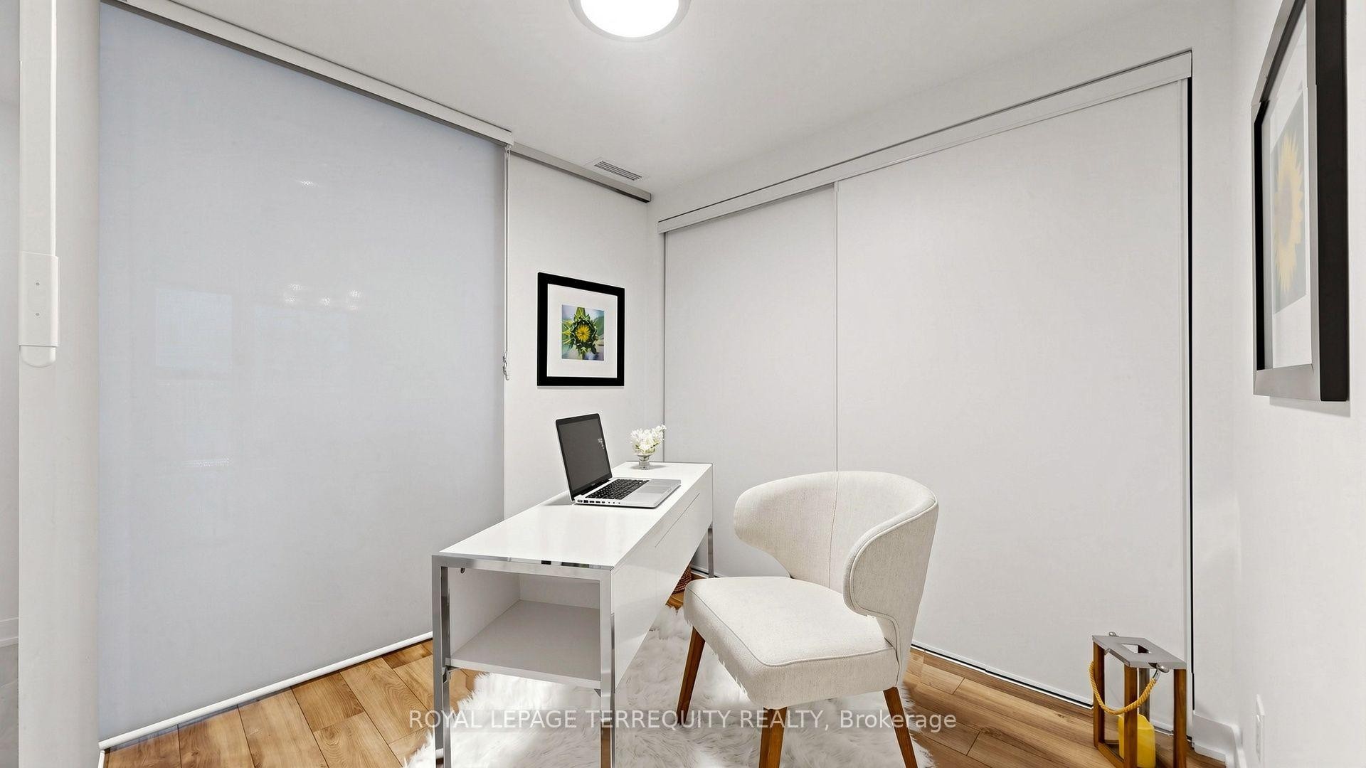 









1808


St Clair

Avenue West, 510,
Toronto,




ON
M6N 0C1

