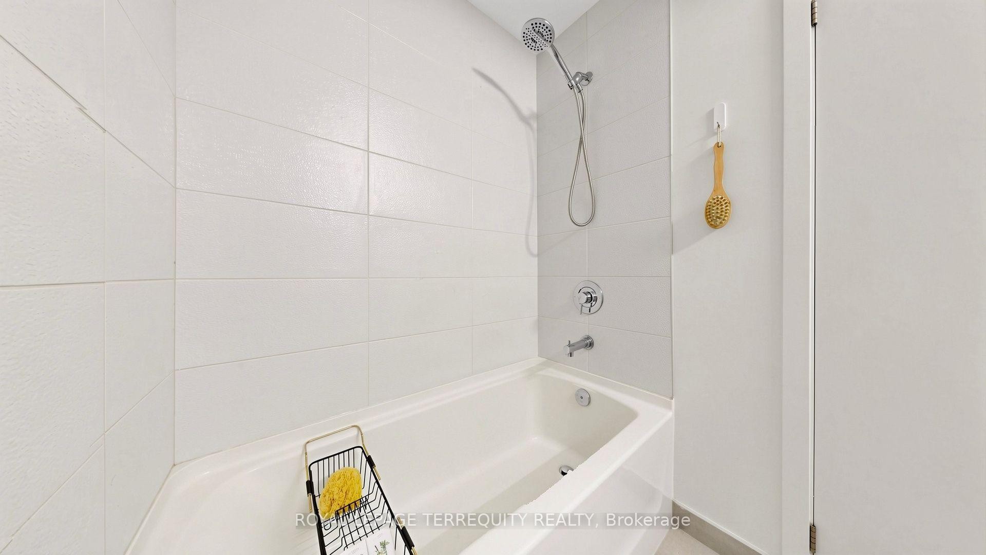 









1808


St Clair

Avenue West, 510,
Toronto,




ON
M6N 0C1

