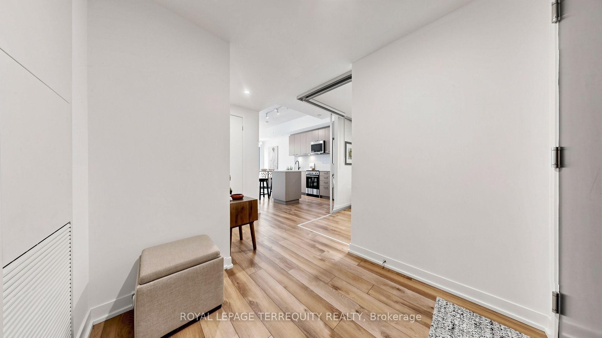 









1808


St Clair

Avenue West, 510,
Toronto,




ON
M6N 0C1

