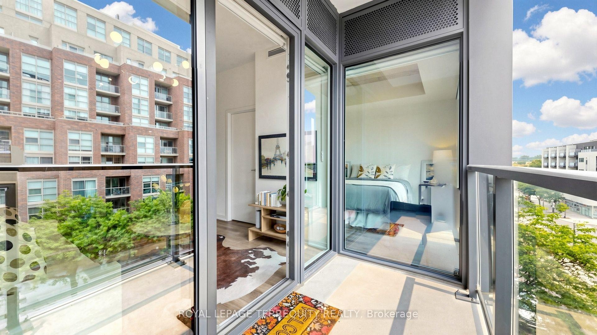 









1808


St Clair

Avenue West, 510,
Toronto,




ON
M6N 0C1

