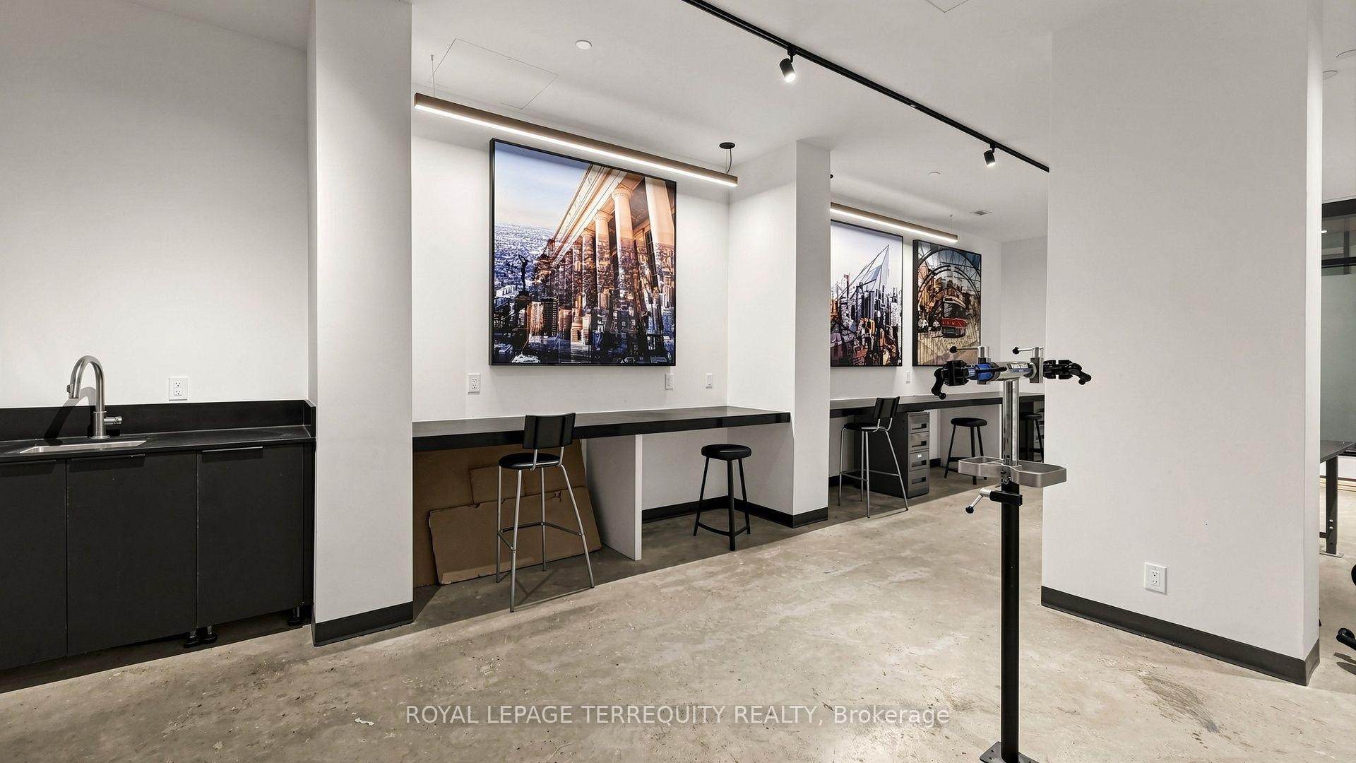









1808


St Clair

Avenue West, 510,
Toronto,




ON
M6N 0C1

