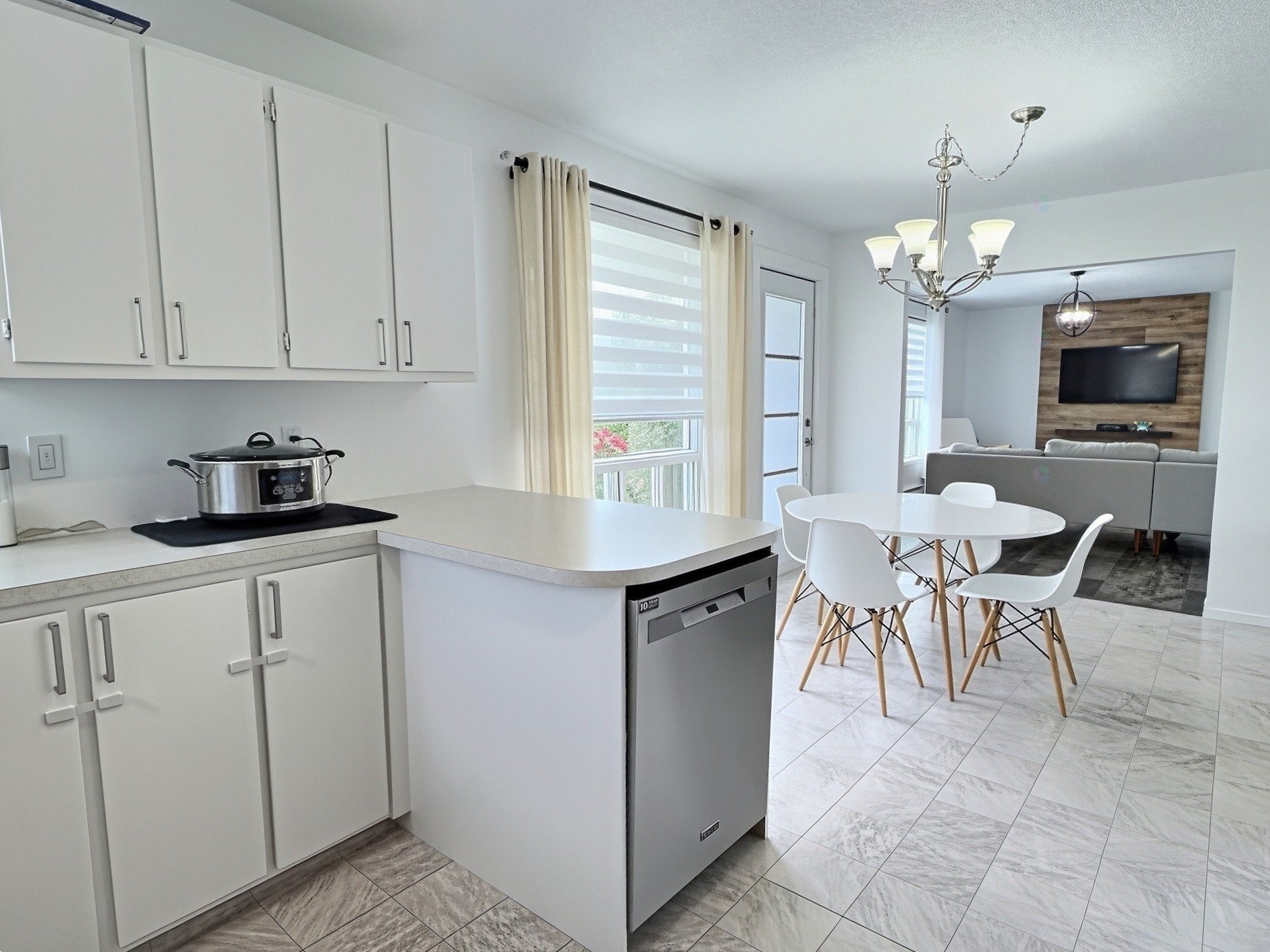 









11


Rue Therrien

,
Lorrainville,




QC
J0Z2R0

