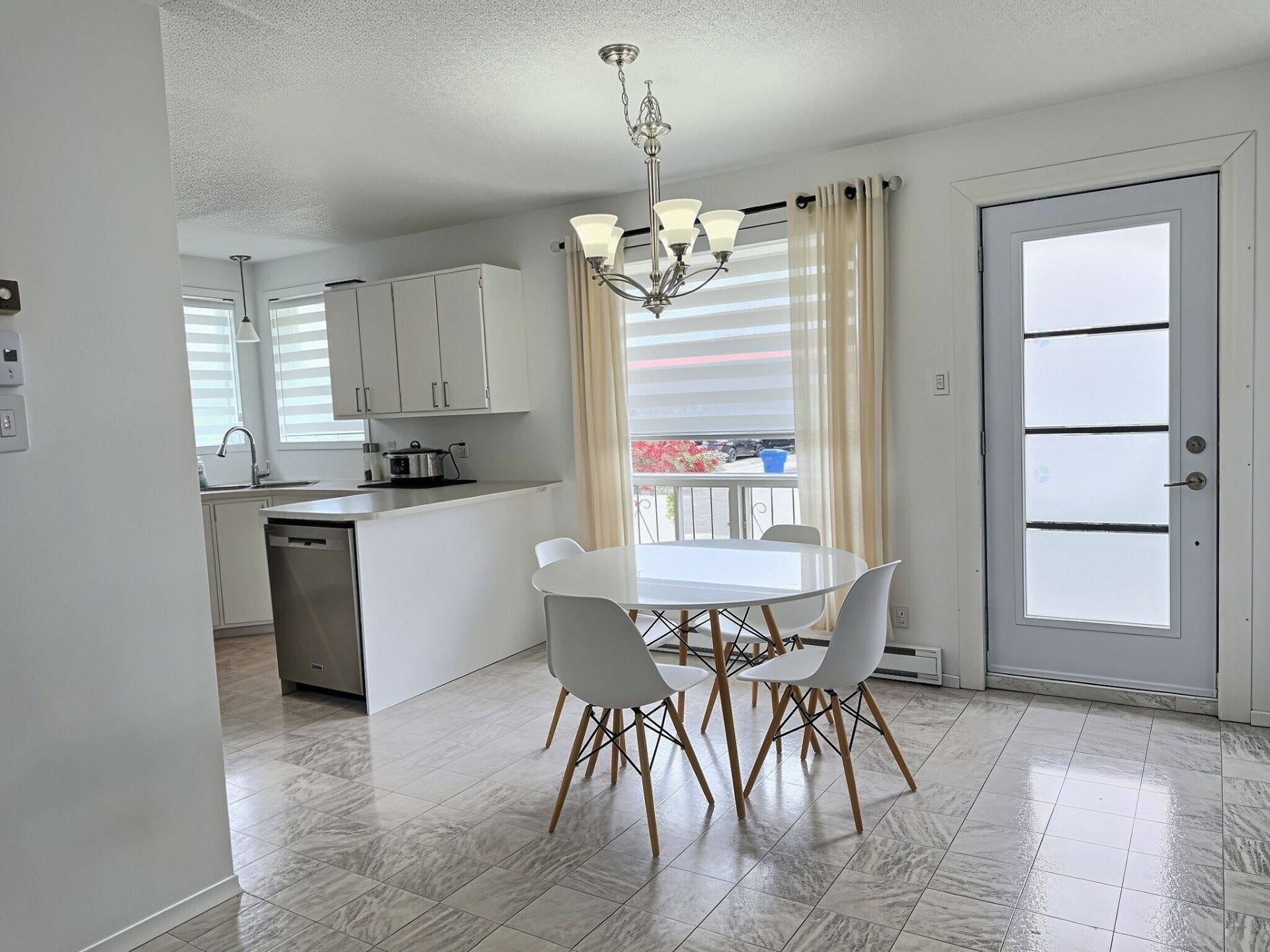 









11


Rue Therrien

,
Lorrainville,




QC
J0Z2R0

