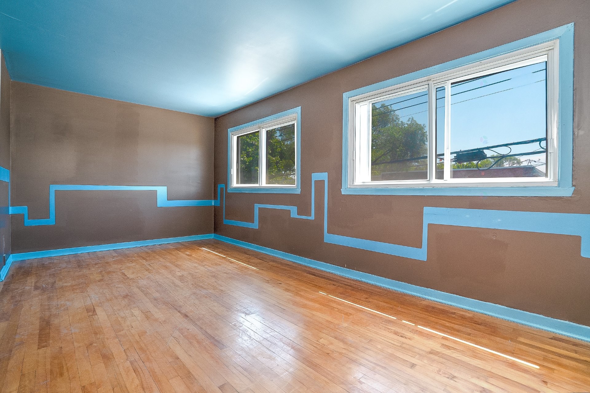 









4731

 - 4733


Rue de Castille

,
Montréal (Montréal-Nord),




QC
H1H1Y8


