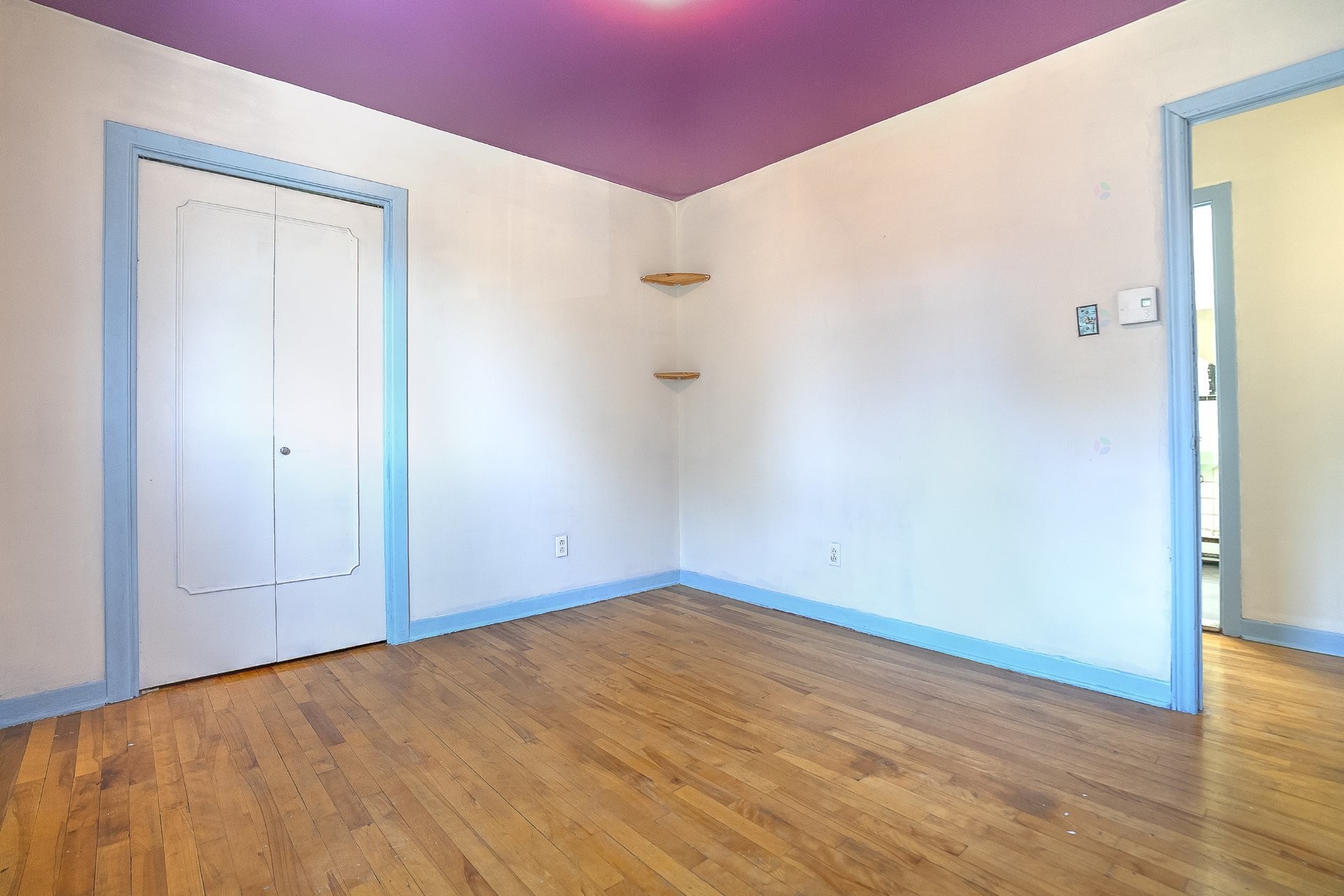 









4731

 - 4733


Rue de Castille

,
Montréal (Montréal-Nord),




QC
H1H1Y8

