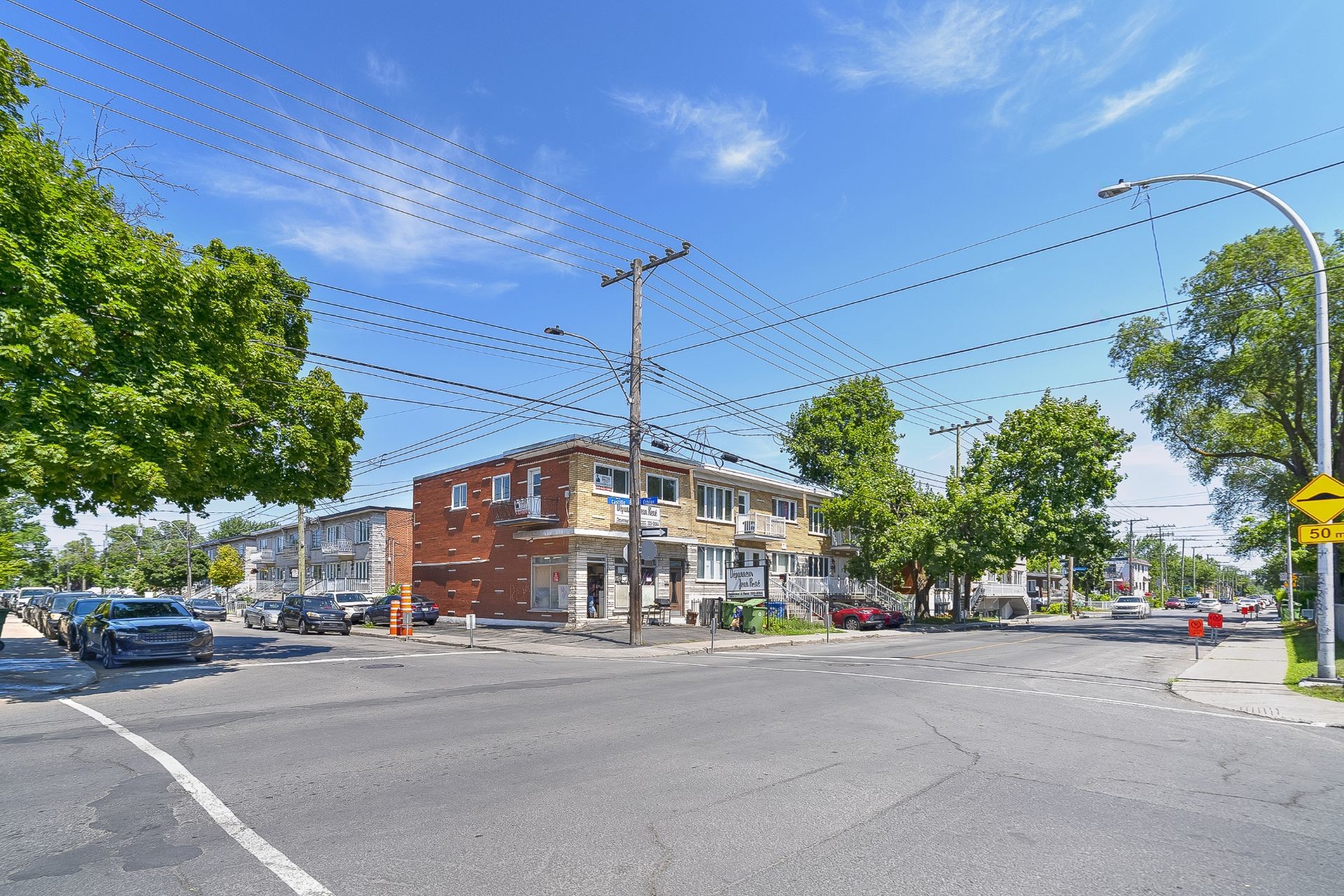 









4731

 - 4733


Rue de Castille

,
Montréal (Montréal-Nord),




QC
H1H1Y8

