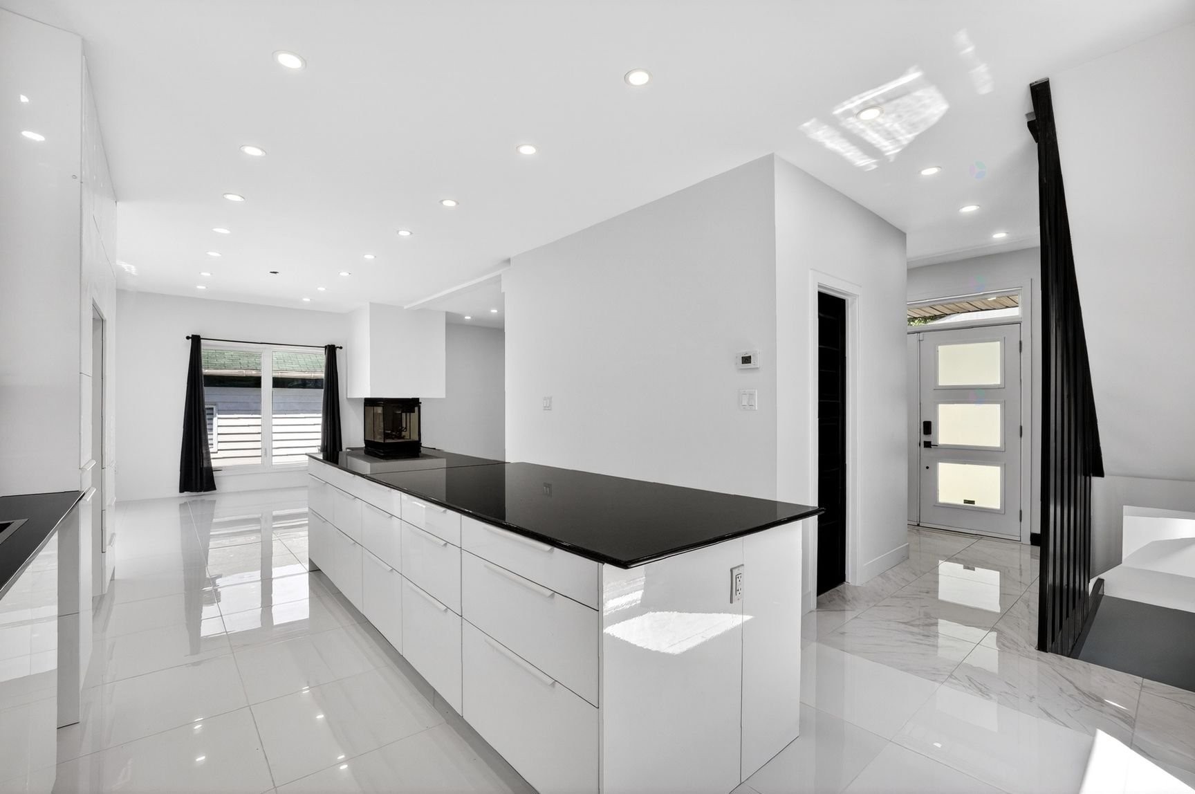 









405


Rue de la Montagne

,
Saint-Calixte,




QC
J0K1Z0

