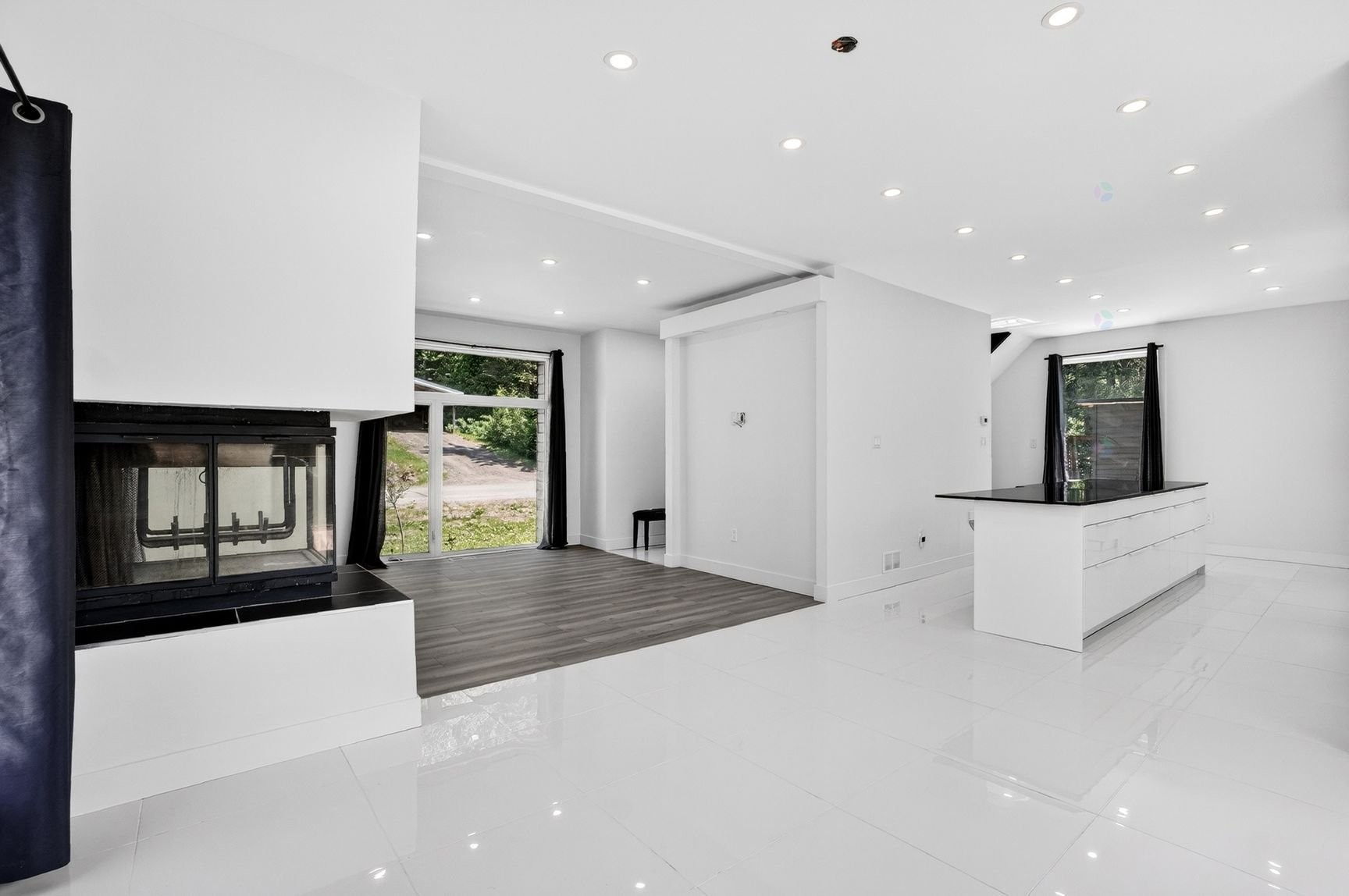 









405


Rue de la Montagne

,
Saint-Calixte,




QC
J0K1Z0

