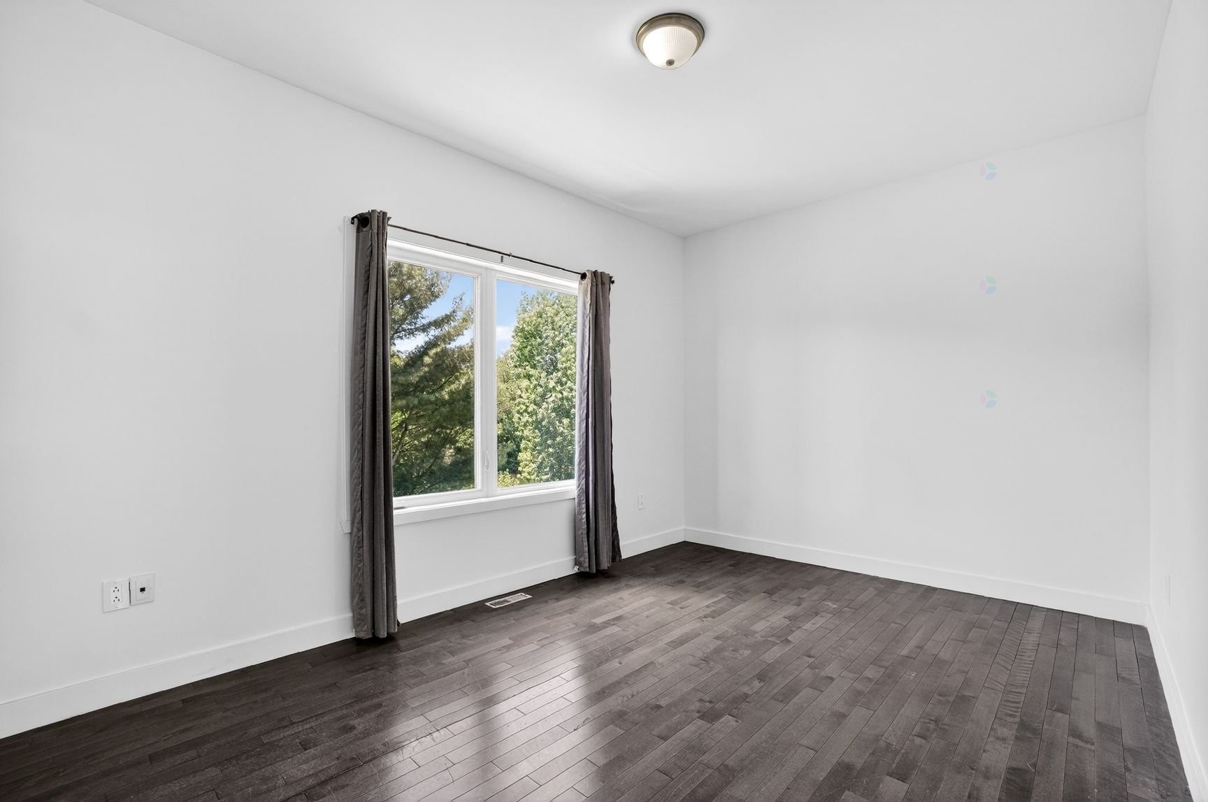 









405


Rue de la Montagne

,
Saint-Calixte,




QC
J0K1Z0

