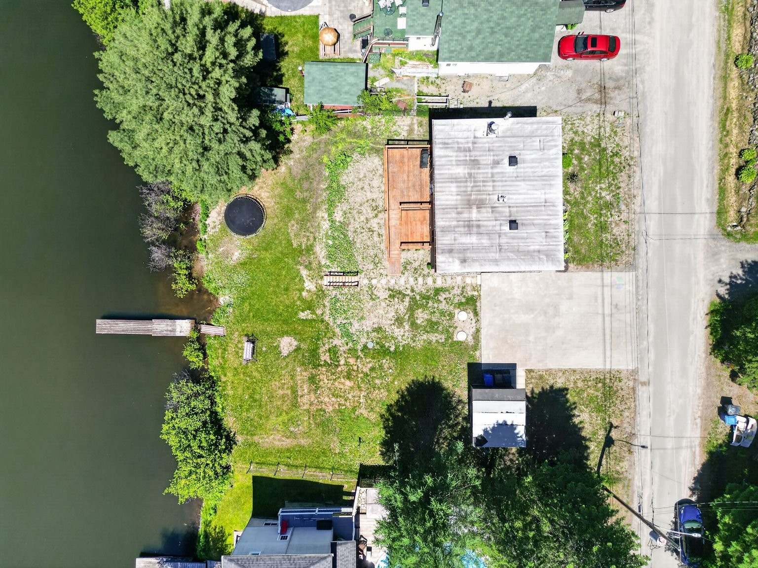 









405


Rue de la Montagne

,
Saint-Calixte,




QC
J0K1Z0

