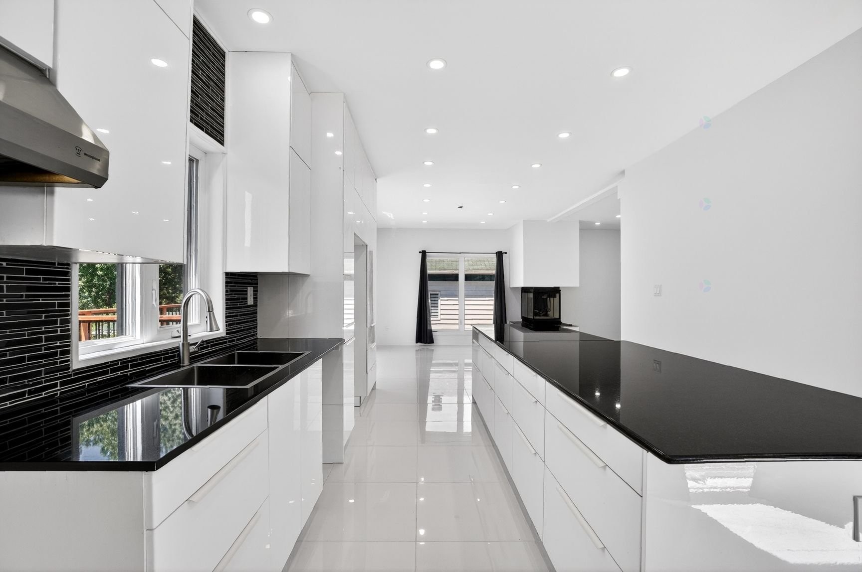 









405


Rue de la Montagne

,
Saint-Calixte,




QC
J0K1Z0

