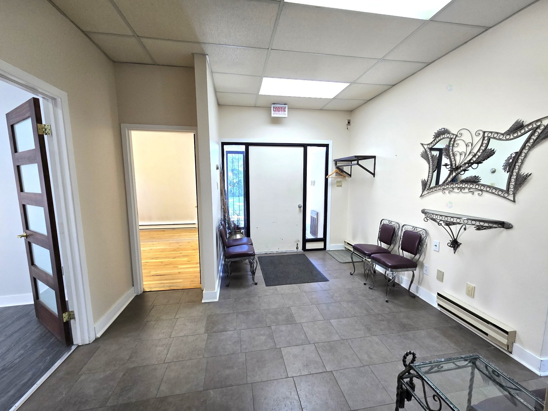 









509

 - 519


Boul. du Curé-Boivin

,
Boisbriand,




QC
J7G2A8

