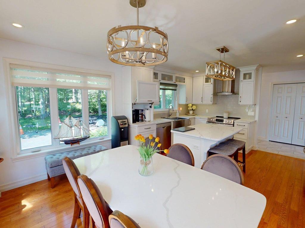 












152 Capri Drive

,
West Porters Lake,




NS
B3E 1L6

