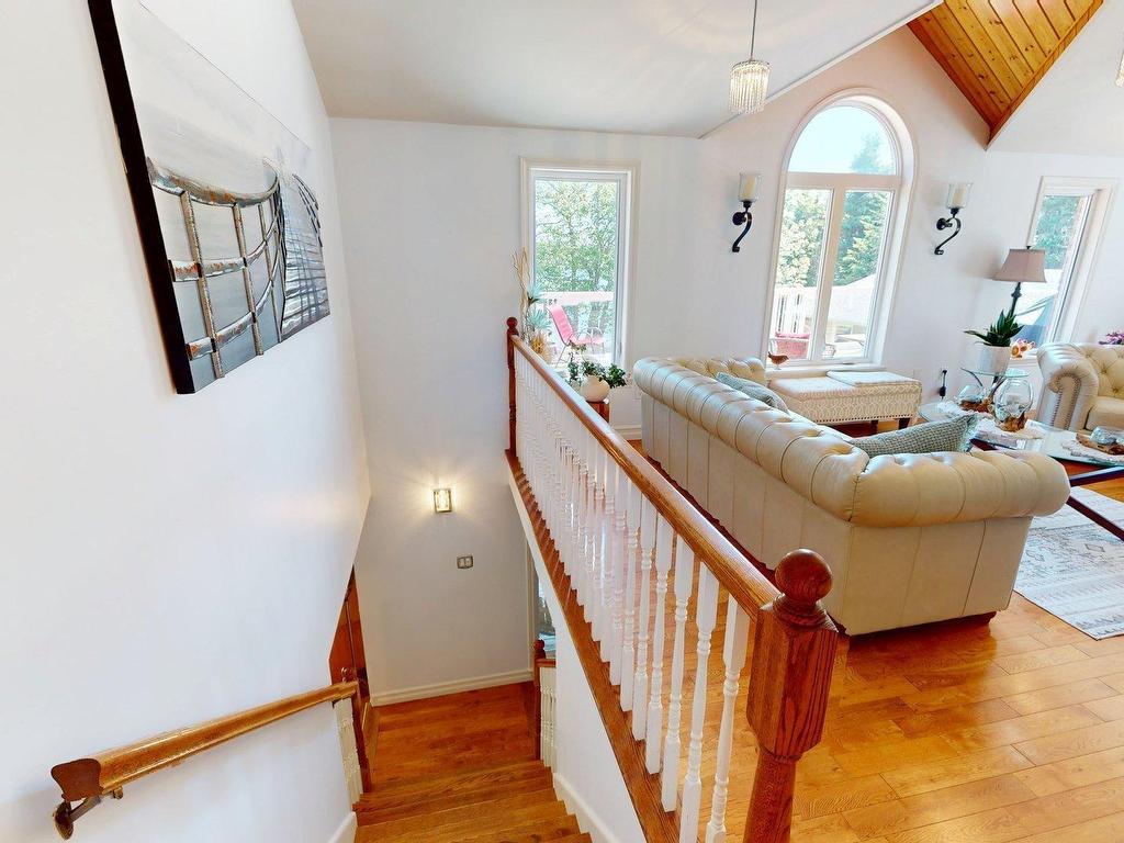 












152 Capri Drive

,
West Porters Lake,




NS
B3E 1L6

