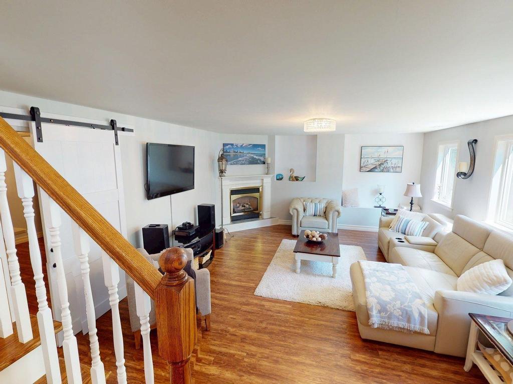 












152 Capri Drive

,
West Porters Lake,




NS
B3E 1L6

