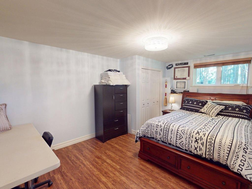












152 Capri Drive

,
West Porters Lake,




NS
B3E 1L6

