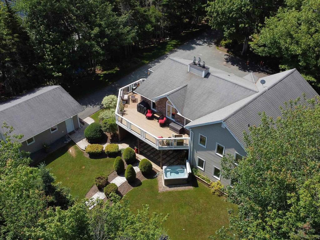 












152 Capri Drive

,
West Porters Lake,




NS
B3E 1L6

