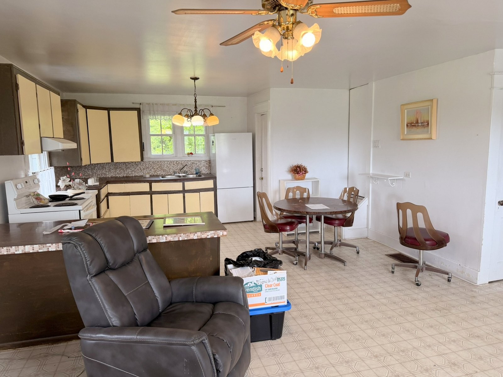 









103


Ch. de Point Comfort

,
Gracefield,







QC
J0X1W0

