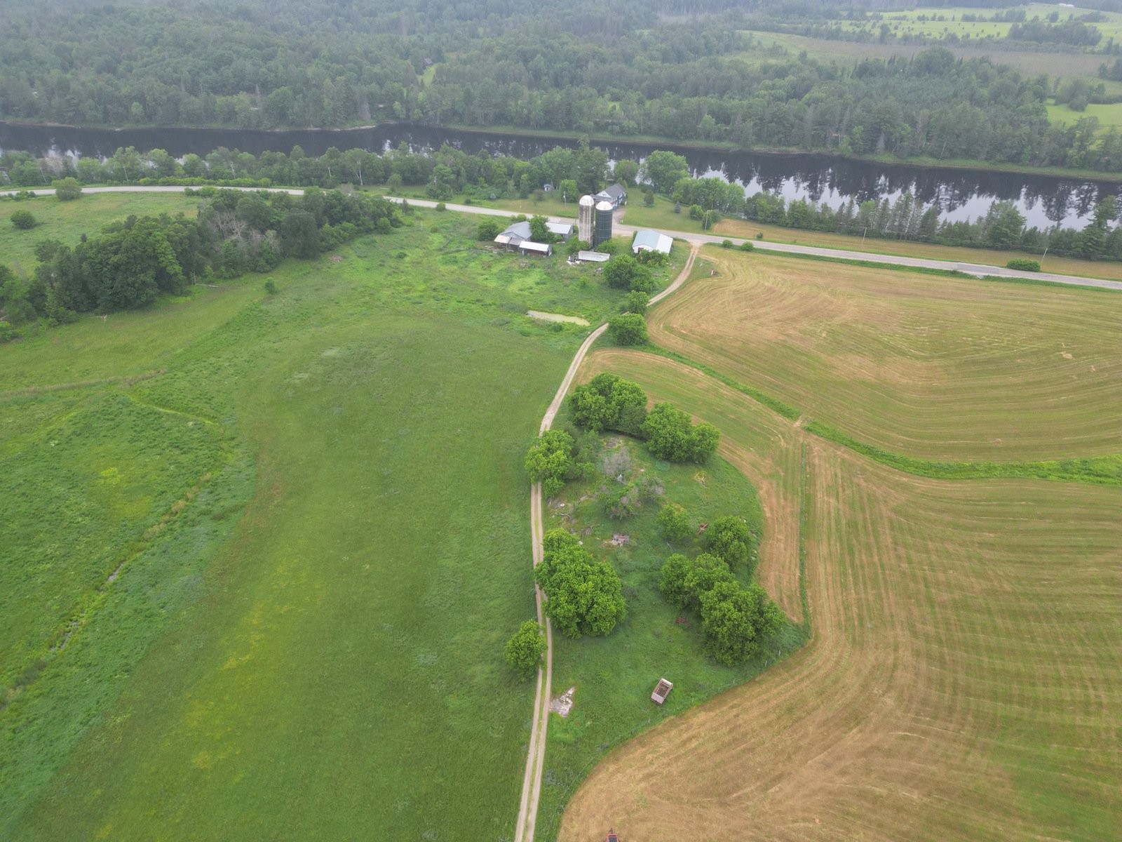 









103


Ch. de Point Comfort

,
Gracefield,







QC
J0X1W0

