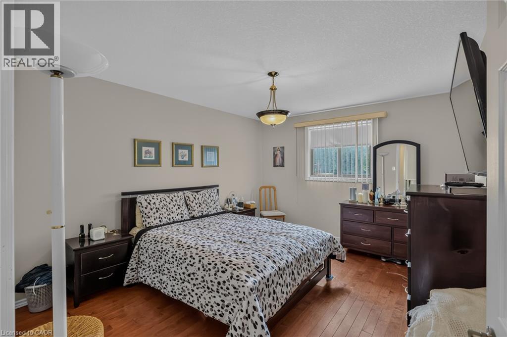 












49 MILLCROFT Drive

,
Simcoe,




Ontario
N3Y0B1

