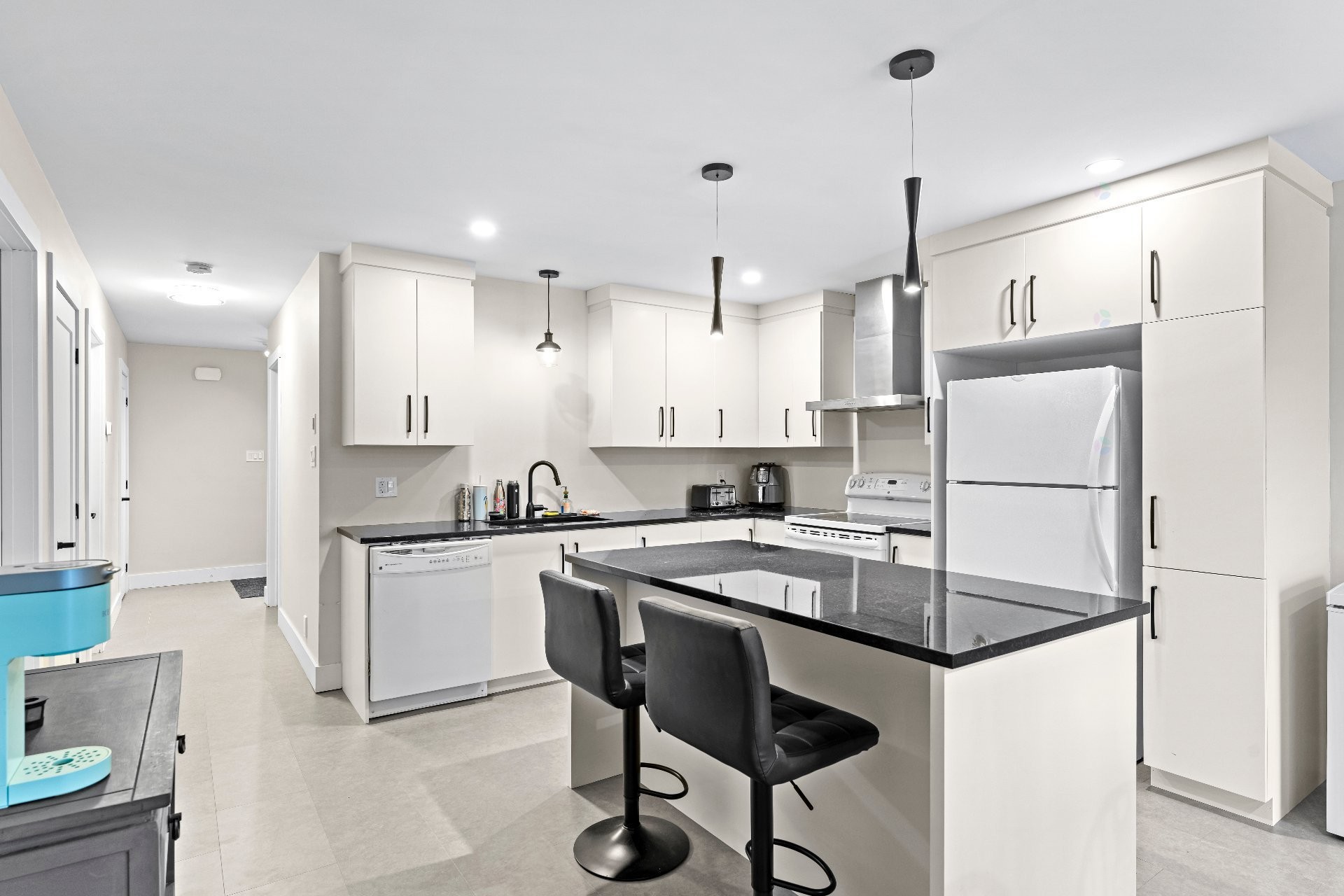 









711

 - 717


Rue de la Bruère

,
Sherbrooke (Fleurimont),




QC
J1E1K7

