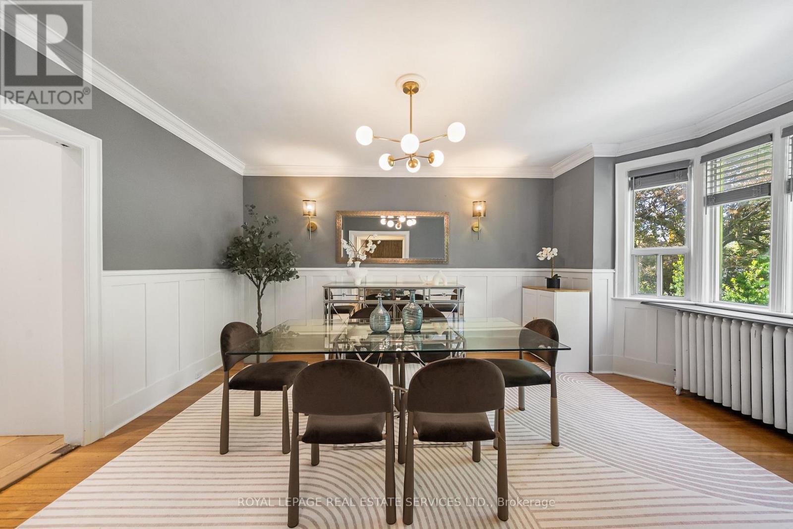 












202 DINNICK CRESCENT

,
Toronto,




Ontario
M4N1M3

