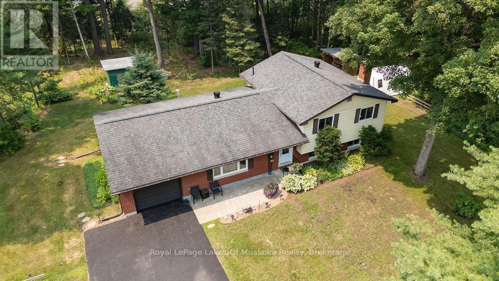 












950 MUSKOKA #3 ROAD N

,
Huntsville (Chaffey),




Ontario
P1H1E2

