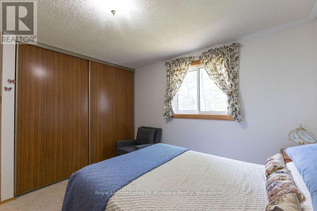 












950 MUSKOKA #3 ROAD N

,
Huntsville (Chaffey),




Ontario
P1H1E2

