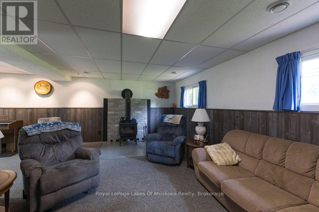 












950 MUSKOKA #3 ROAD N

,
Huntsville (Chaffey),




Ontario
P1H1E2

