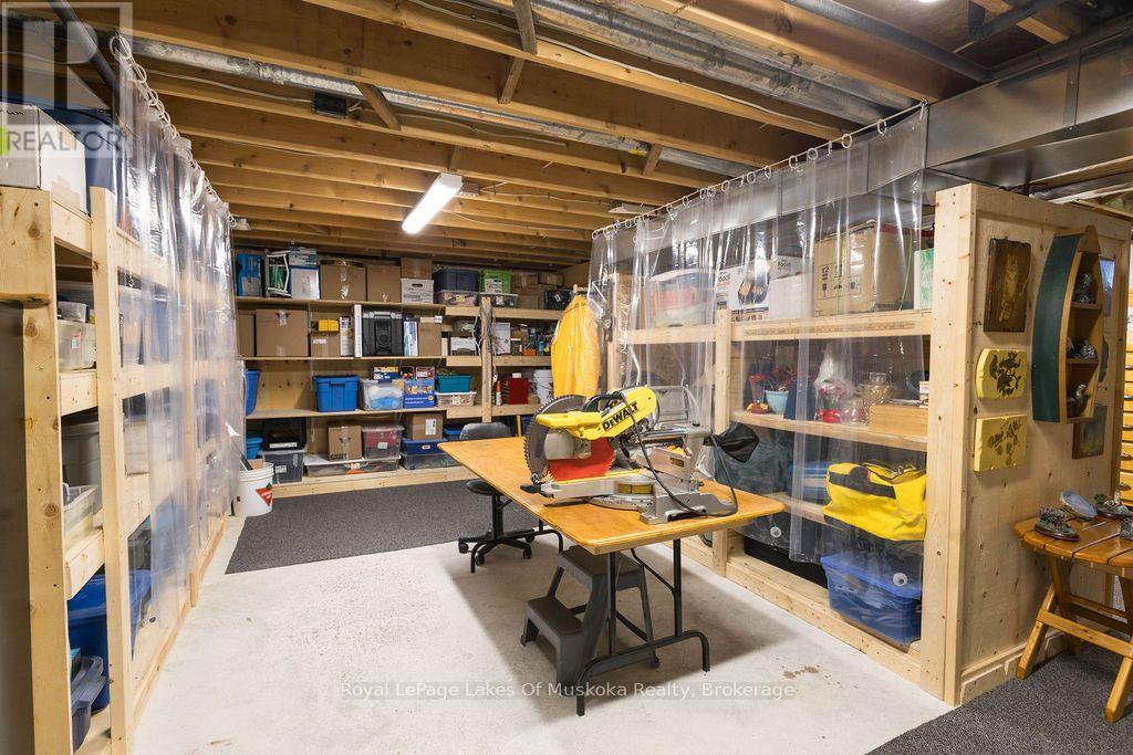 












950 MUSKOKA #3 ROAD N

,
Huntsville (Chaffey),




Ontario
P1H1E2

