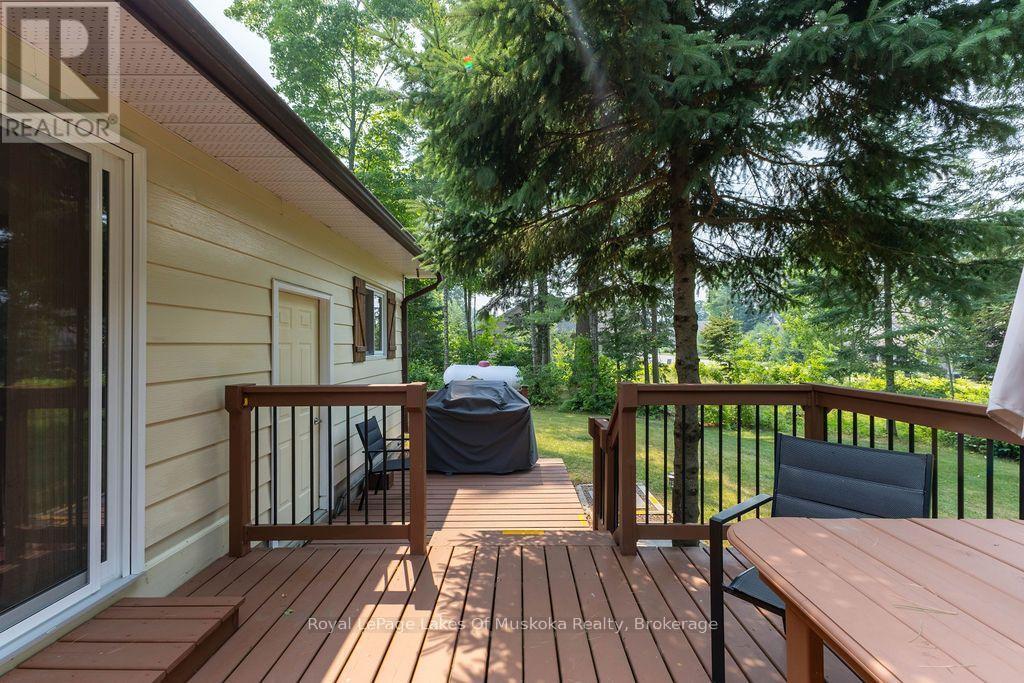 












950 MUSKOKA #3 ROAD N

,
Huntsville (Chaffey),




Ontario
P1H1E2

