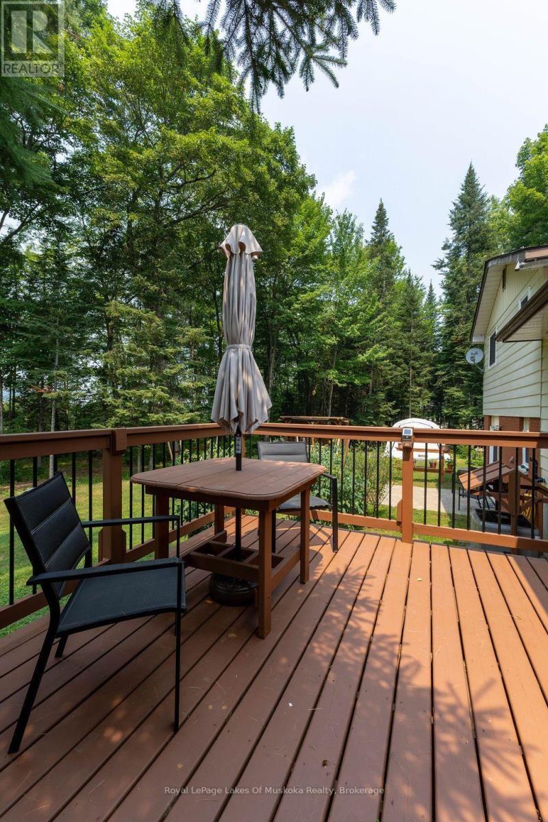 












950 MUSKOKA #3 ROAD N

,
Huntsville (Chaffey),




Ontario
P1H1E2

