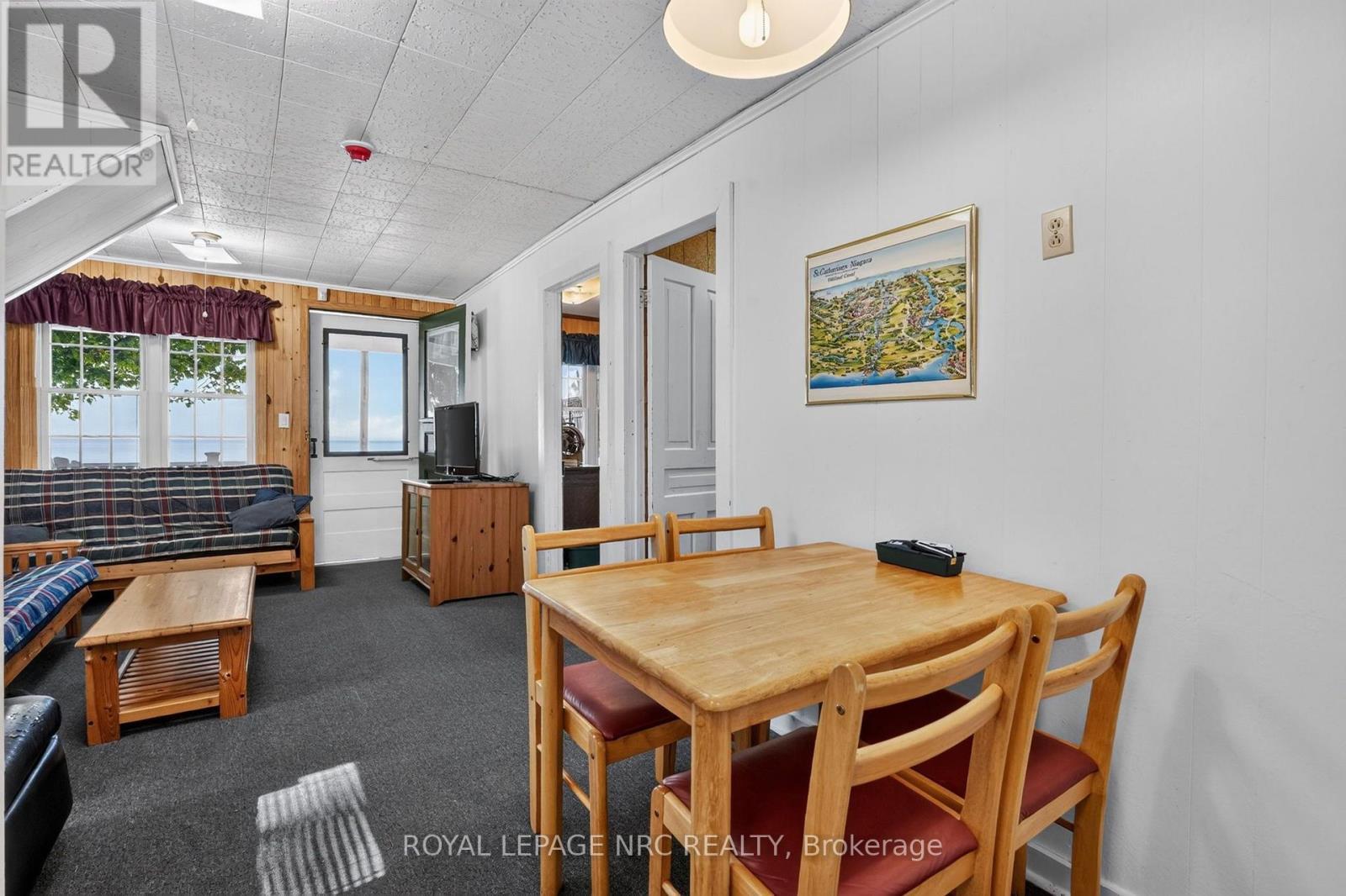 












4031 CRYSTAL BEACH HILL LANE

,
Fort Erie (Crystal Beach),




Ontario
L0S1B0

