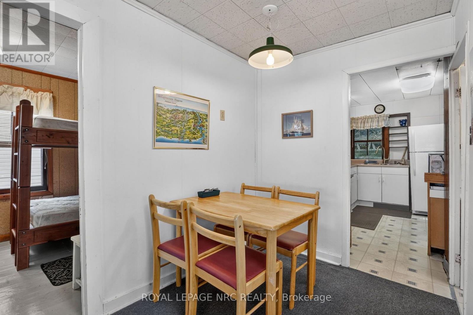 












4031 CRYSTAL BEACH HILL LANE

,
Fort Erie (Crystal Beach),




Ontario
L0S1B0

