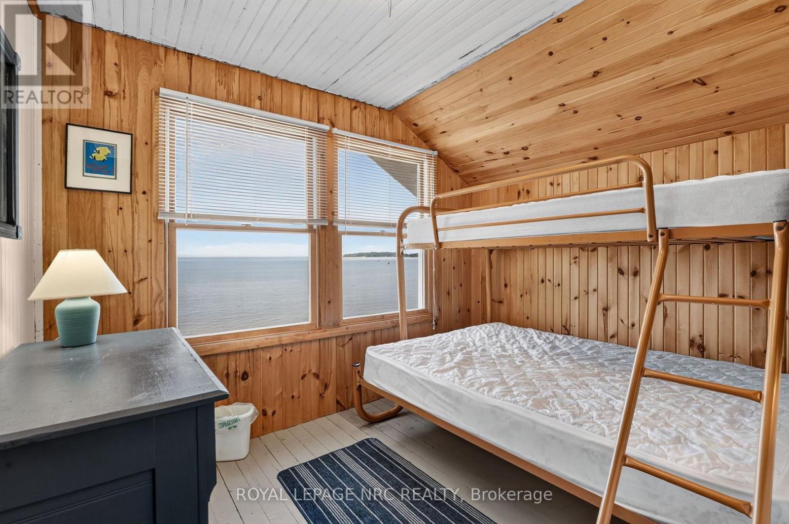 












4031 CRYSTAL BEACH HILL LANE

,
Fort Erie (Crystal Beach),




Ontario
L0S1B0


