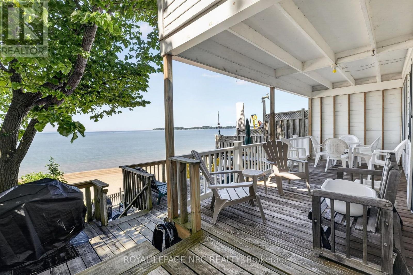 












4031 CRYSTAL BEACH HILL LANE

,
Fort Erie (Crystal Beach),




Ontario
L0S1B0

