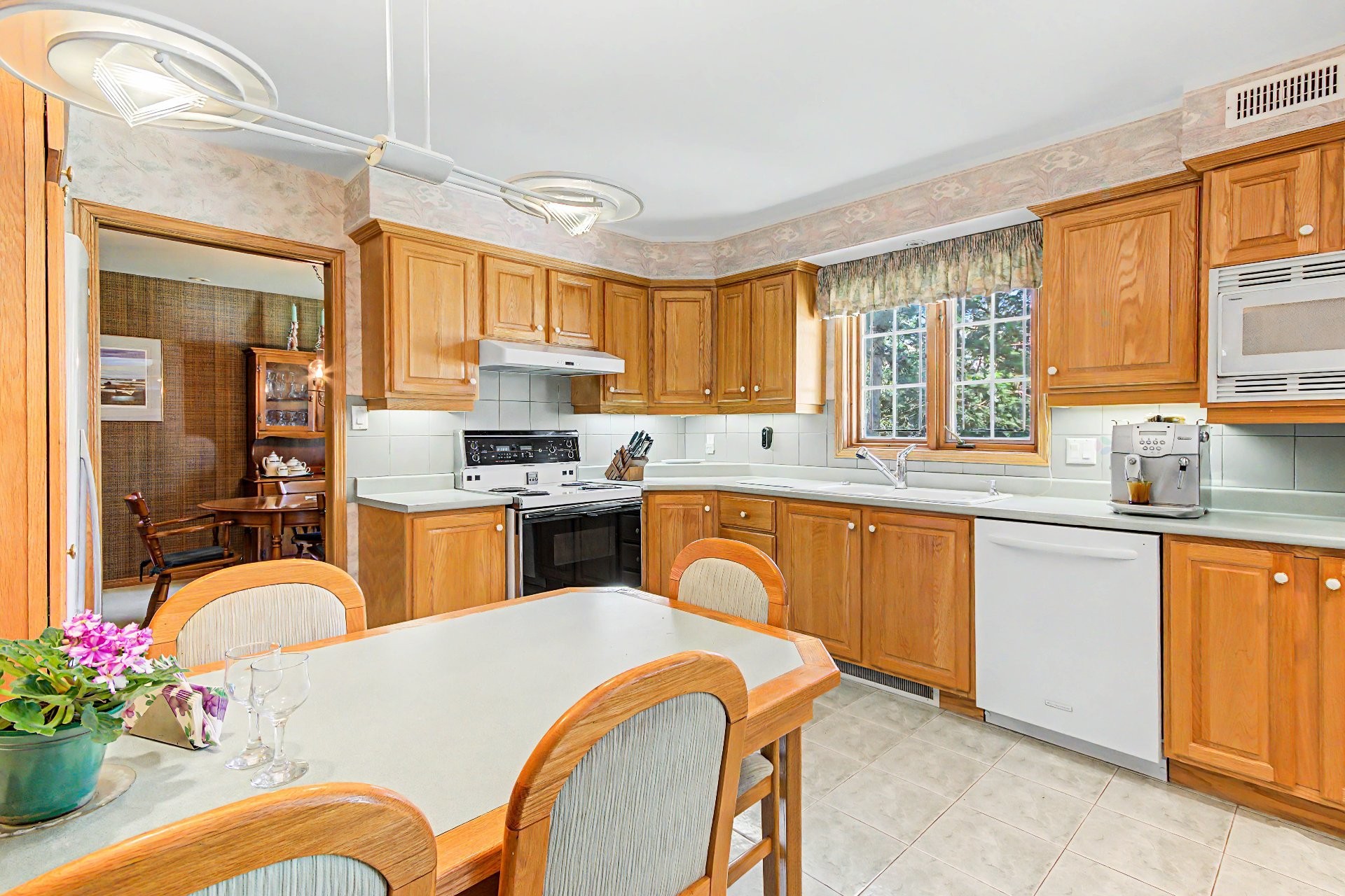 









1795


Rue Edgewood

,
Saint-Bruno-de-Montarville,




QC
J3V4P1

