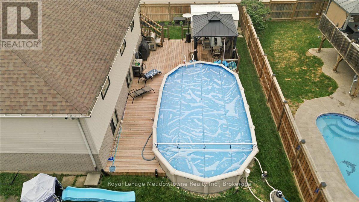 












15 SHARPE STREET

,
Brant (Paris),




Ontario
N3L4C6

