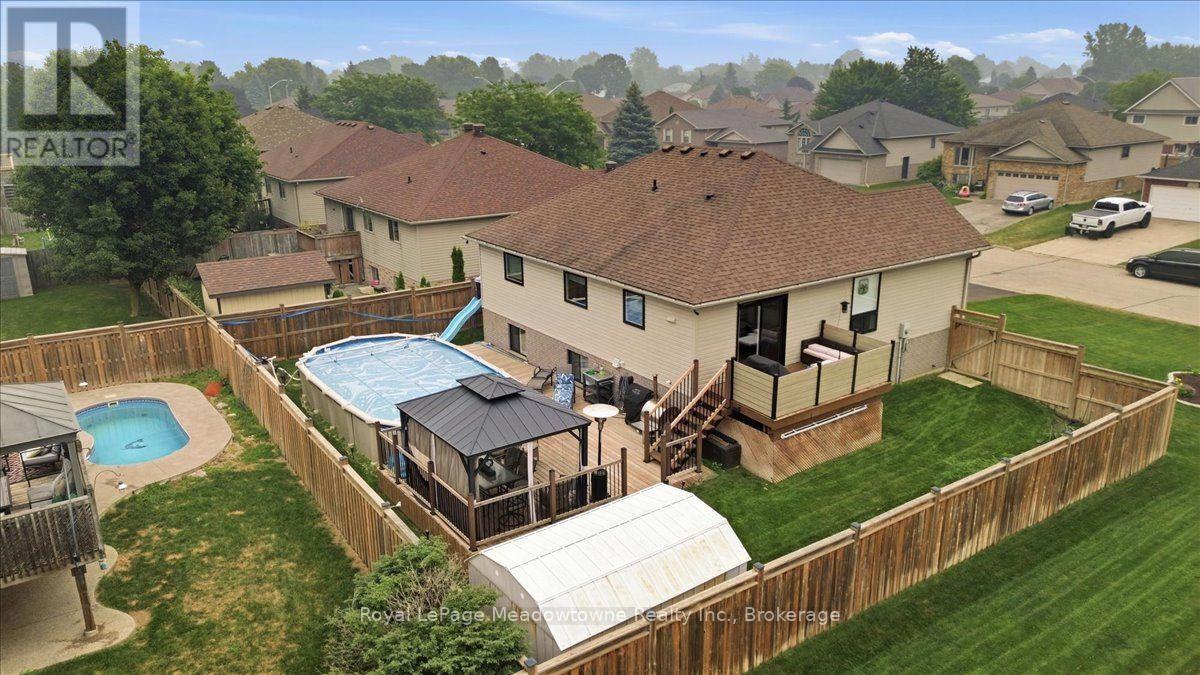 












15 SHARPE STREET

,
Brant (Paris),




Ontario
N3L4C6


