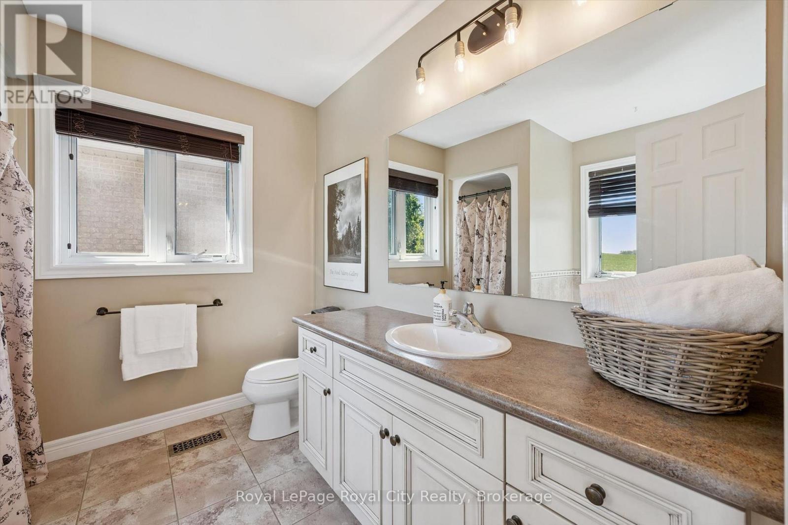 












169 WHEELER COURT

,
Guelph/Eramosa (Rockwood),




Ontario
N0B2K0


