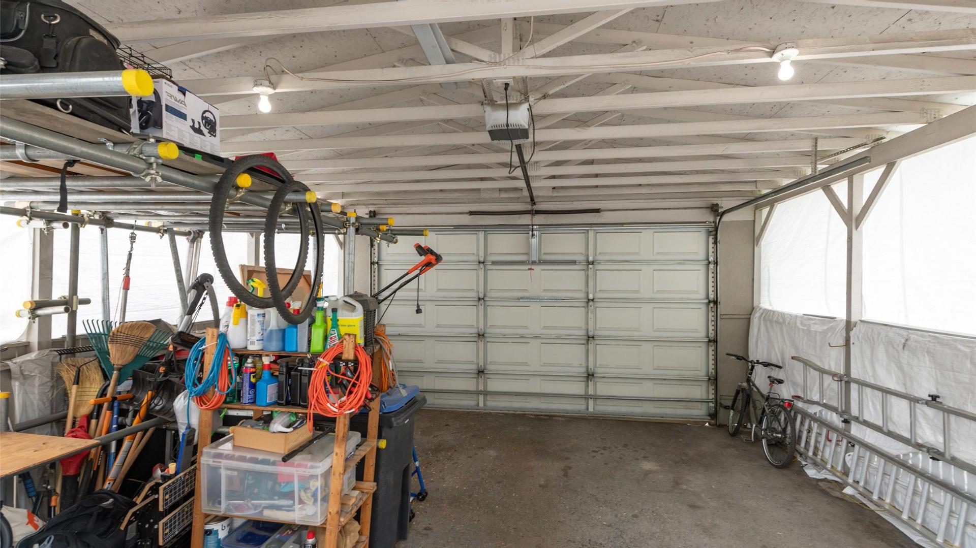 









1537


Lakeview

Street,
Kelowna,




BC
V1Y 6N1


